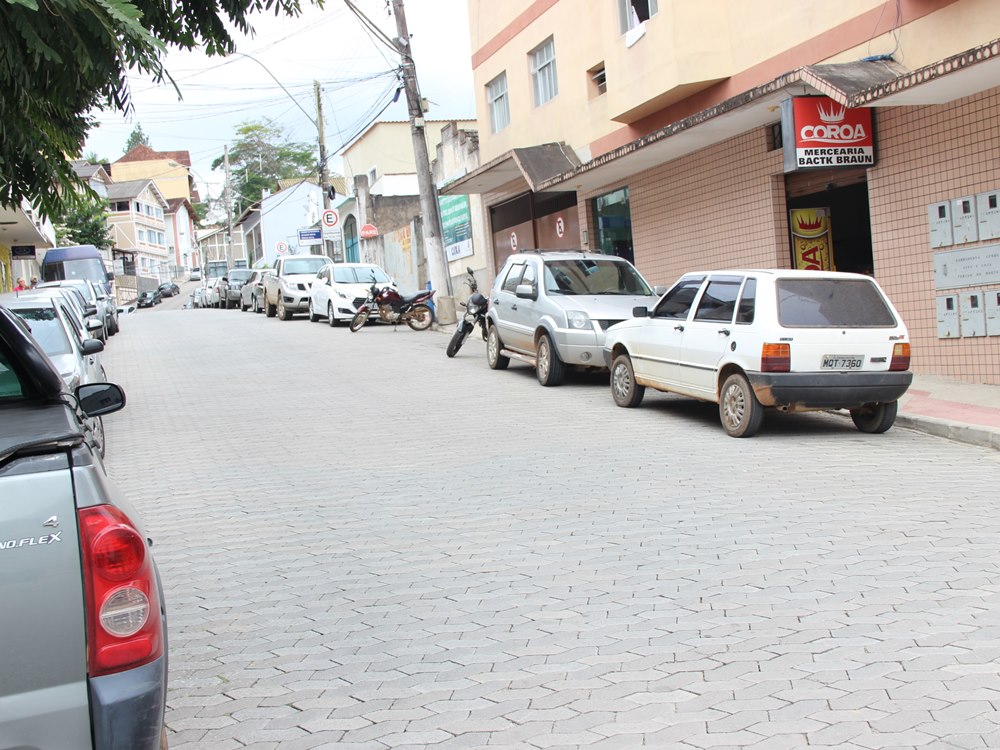 DM Rua Pedro Gerhardt 1