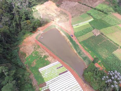 Prefeitura de Marechal Floriano apoia produtores na construcao de Barragens