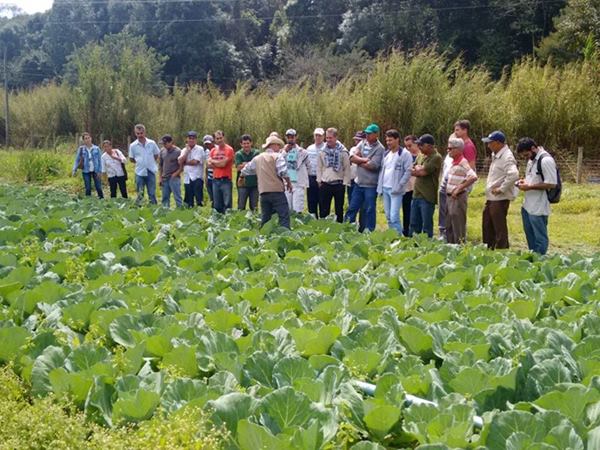 Agricultores de Cariacica participam de excursao tecnica para Unidade de Referencia em Agroecologia do Incaper