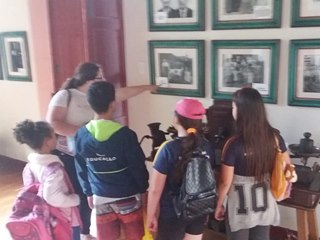 Alunos de Barra de Rio Fundo visitam a sede de Marechal Floriano