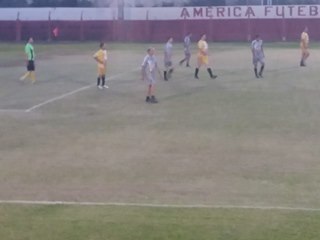 Mais soçaite no gramado do Estádio José Henrique Pereira 2