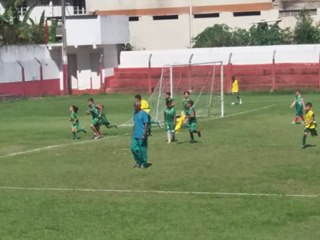 Meninada de Marechal Floriano treina para a Copa Popular