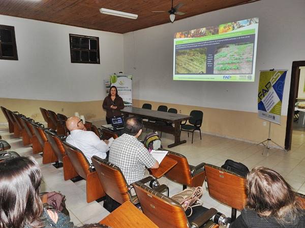 Agroecologia culturas alimentares e floricultura sao destaque em seminario de pesquisas da Fapes 03
