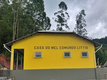 Produção de mel ganha sede em Nova Almeida em Marechal Floriano