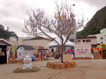 Arte e tradições culturais vão encantar a Páscoa na Rua de Lazer em Domingos Mar
