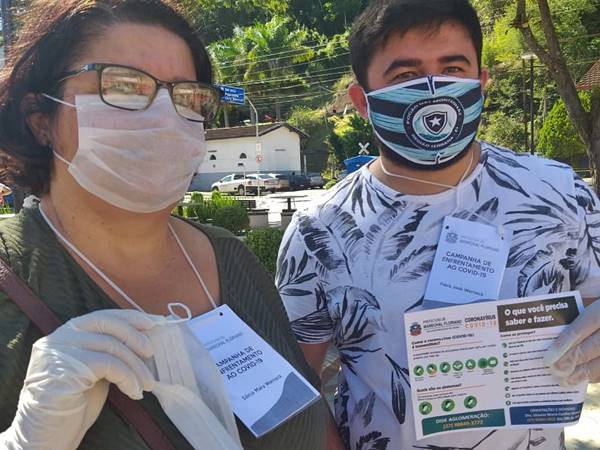 Servidores de Marechal Floriano orientam sobre Coronavirus e doam mascaras faciais a moradores 02
