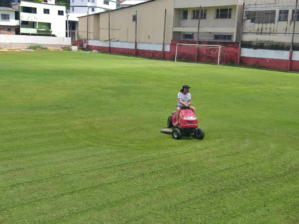 Campo-de-futebol-em-Marecha