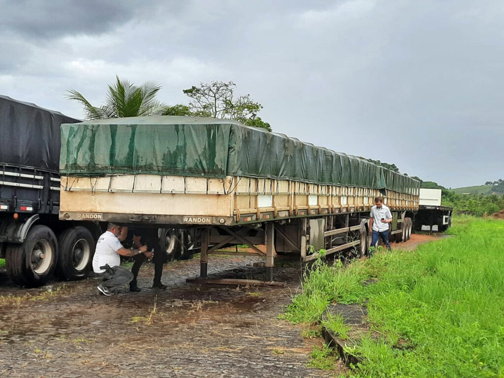 Carreta-furtada-em-Marechal