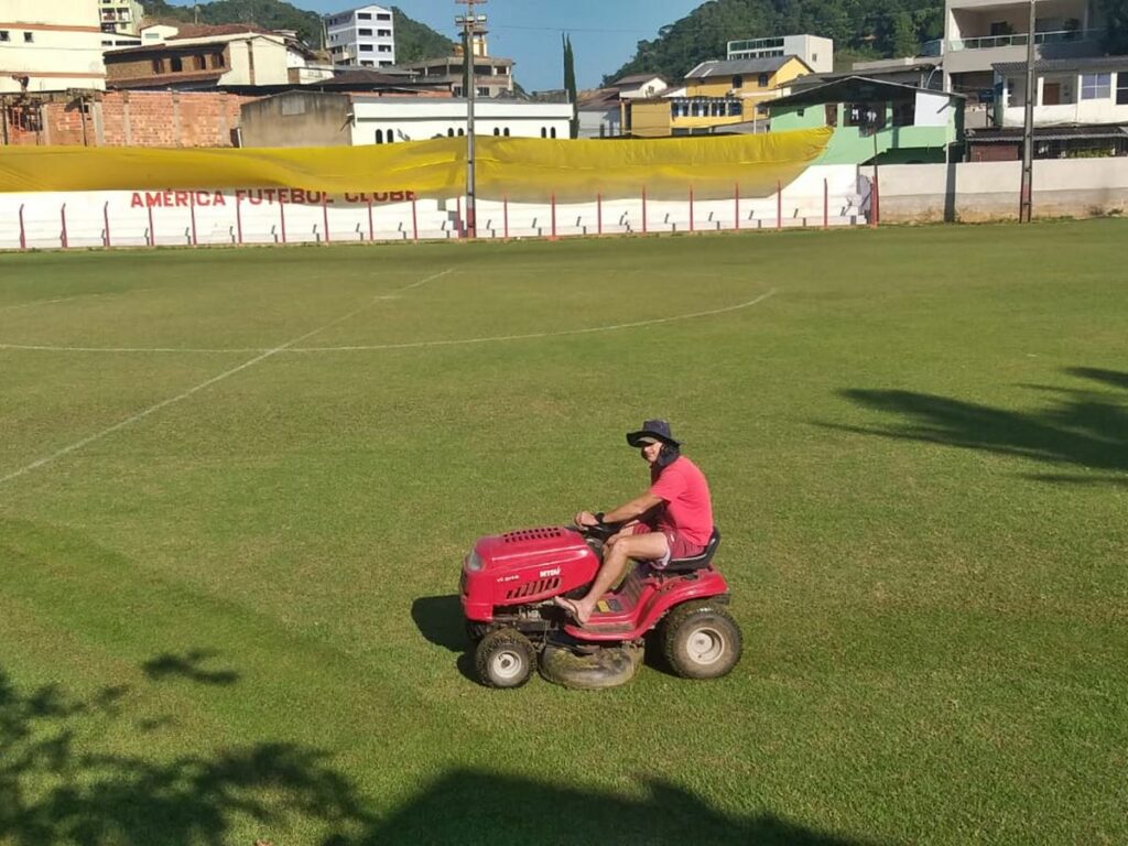 Veteranos-do-Clube-Vitoria-e-do-America-de-Marechal-Floriano-jogarao-amistoso-neste-sabado-23-1