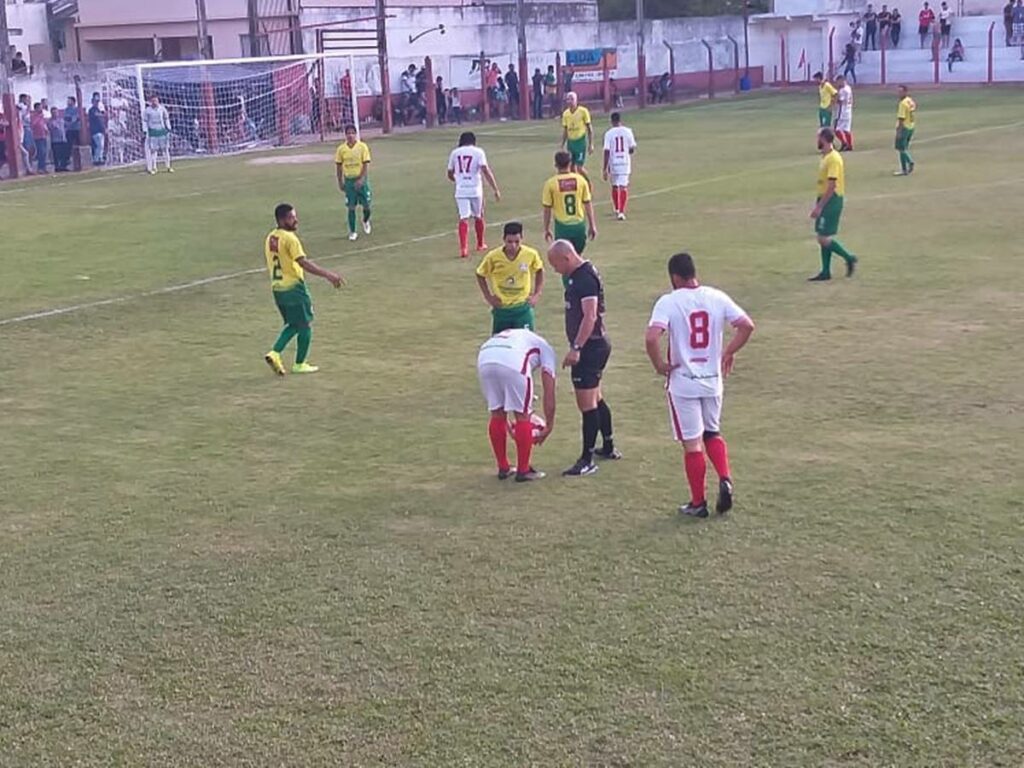 Sede-de-Marechal-Floriano-vive-o-domingo-com-muito-futebol-1