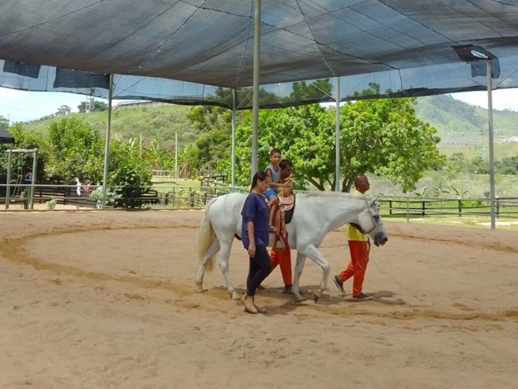 Equoterapia-retoma-atividades-na-Penitenciaria-Agricola-do-Espirito-Santo