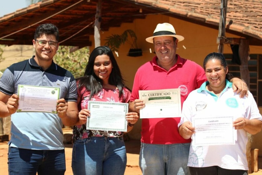 Em Patrocínio, famílias da Associação dos Pequenos Produtores do Cerrado (APPCER) recebem qualificação profissional