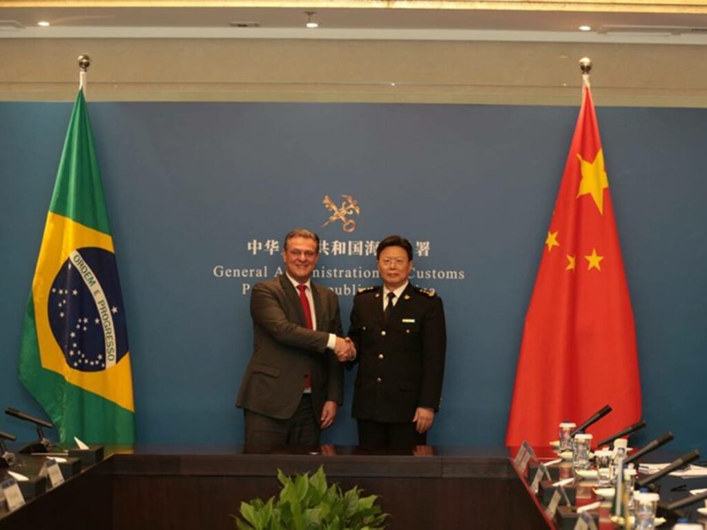 China-volta-a-comprar-carne-do-Brasil-apos-embargo-por-conta-do-mal-da-vaca-louca